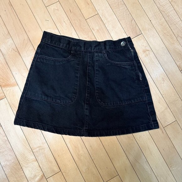 FOREVER 21 Black Denim A Line Jean Mini Skirt Cargo Pockets - size 27 - Picture 2 of 7